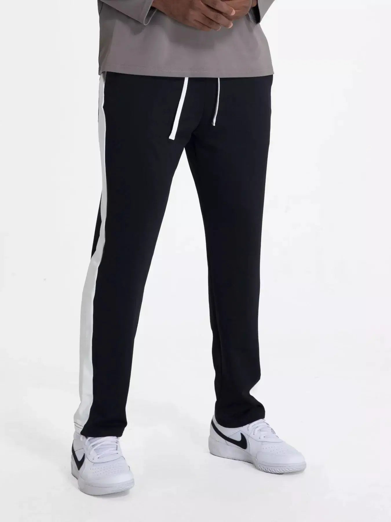 Men's Drawstring Contrast Active Pants by Trendsi