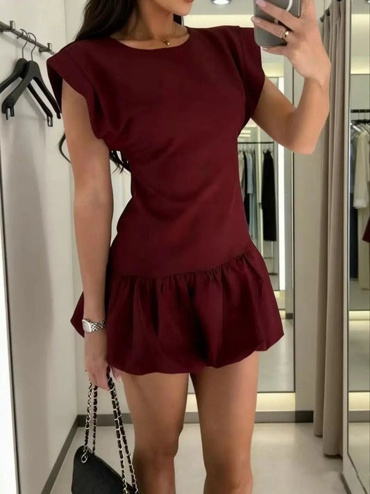 Elegant Burgundy Ruffle Hem Mini Dress With Short Sleeves - Fritsch & Co.