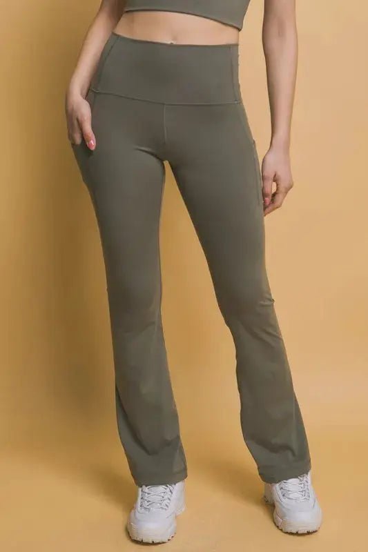 Love Tree High Waist Flare Active Leggings with Side Pockets - Fritsch & Co.