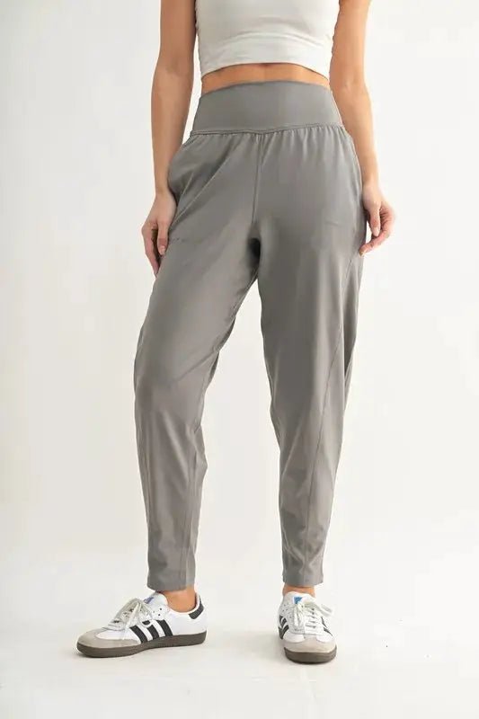 MONO B Flowbarrel High Waist Active Pants - Fritsch & Co.