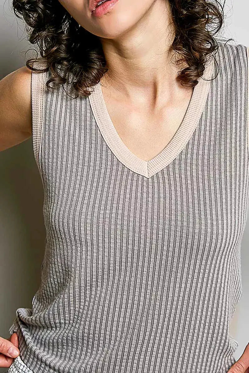 POL V - Neck Contrast Ribbed Sleeveless Tank Top for Women - Fritsch & Co.