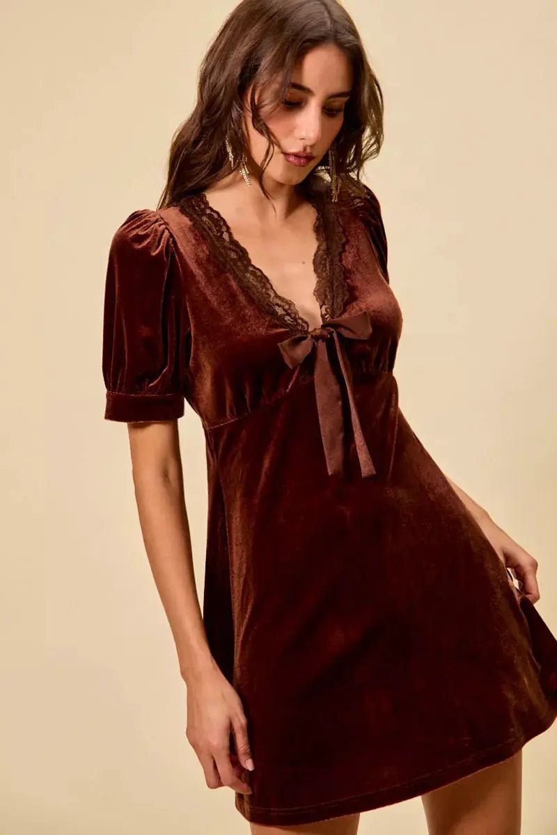 SO ME Velvet Short Sleeves Mini Dress - Fritsch & Co.