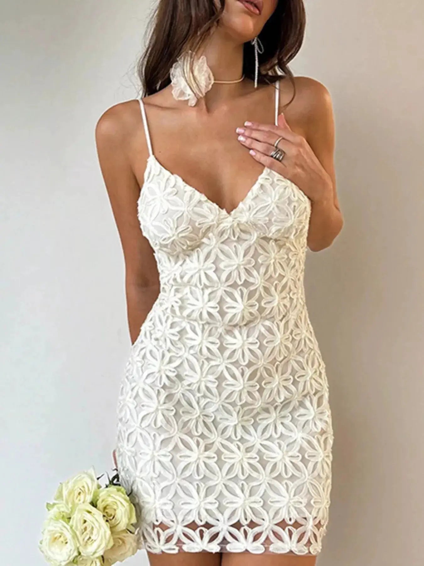 White Floral Lace Bodycon Mini Dress With Lined Bodice - Fritsch & Co.