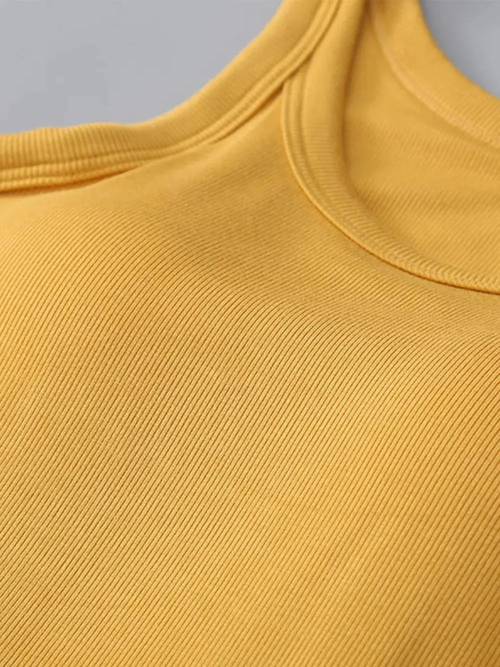 Women's Round Neck Tank Top With Built In Bra Basic Style Casual - Fritsch & Co.